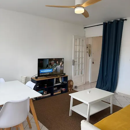 Appt Aux Arceaux, Centre, Balcon, Wifi, Parking, Netflix Apartment Montpellier